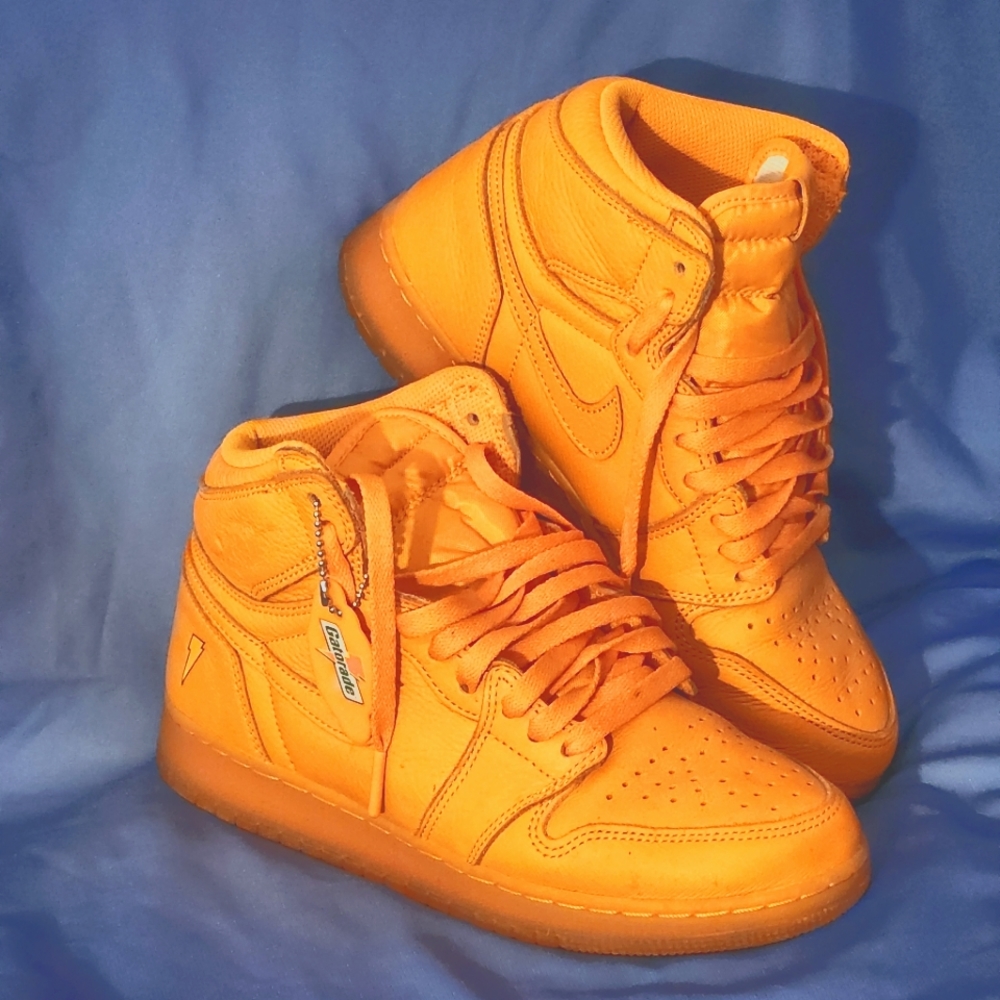 Air jordan orange gatorade